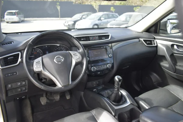 Nissan X-Trail 1.6 dCi Tekna Xtronic 9