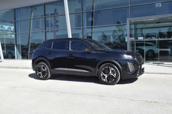 Peugeot 2008 1.2 PureTech Allure Pack 5