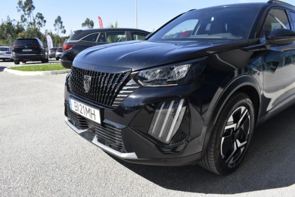Peugeot 2008 1.2 PureTech Allure Pack 8