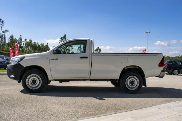 Toyota Hilux 2.4 D-4D 4X2 4