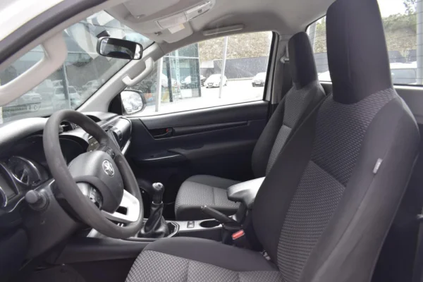 Toyota Hilux 2.4 D-4D 4WD 25