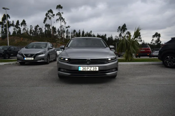 Volkswagen Passat 2.0 TDI Highline 2