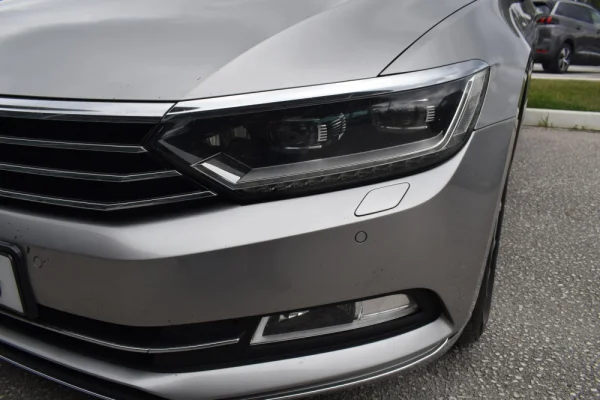 Volkswagen Passat 2.0 TDI Highline 9