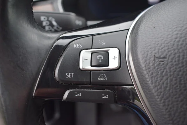 Volkswagen Passat 2.0 TDI Highline 20