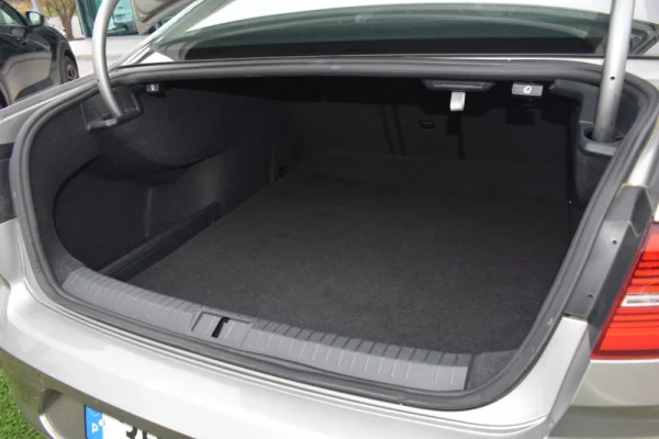 Volkswagen Passat 2.0 TDI Highline 45