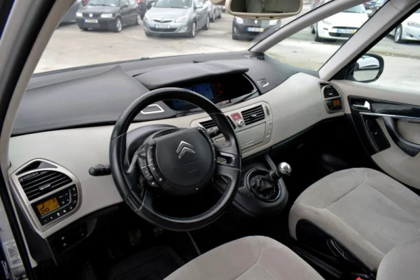 Citroen C4 Grand Picasso 1.6 HDi 11