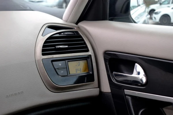 Citroen C4 Grand Picasso 1.6 HDi 21