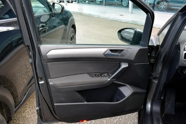 Volkswagen Touran 1.6 TDI Confortline 17