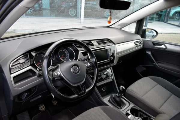 Volkswagen Touran 1.6 TDI Confortline 20