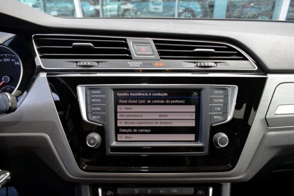 Volkswagen Touran 1.6 TDI Confortline 30