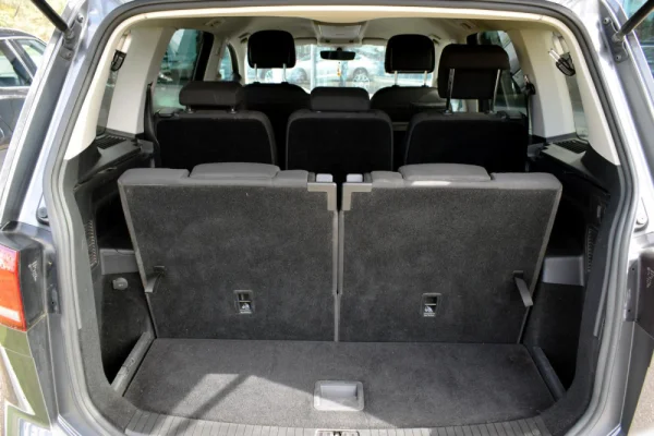 Volkswagen Touran 1.6 TDI Confortline 48