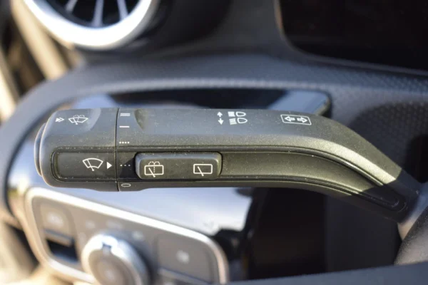 Mercedes-Benz A 180 d AMG Line 2.0 25