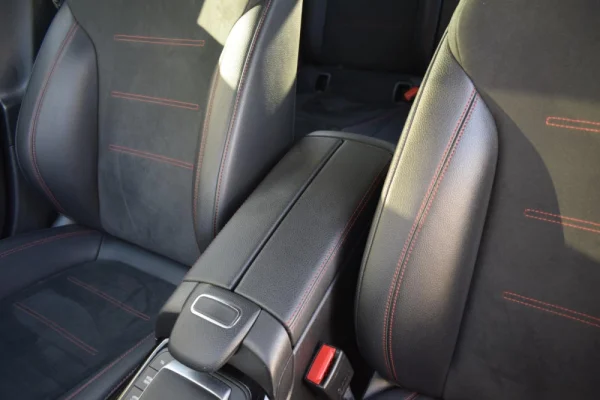 Mercedes-Benz A 180 d AMG Line 2.0 34