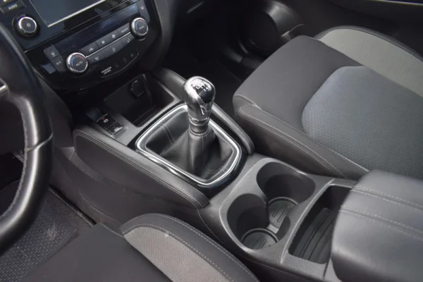 Nissan Qashqai 1.5 dCi N-Connecta 17