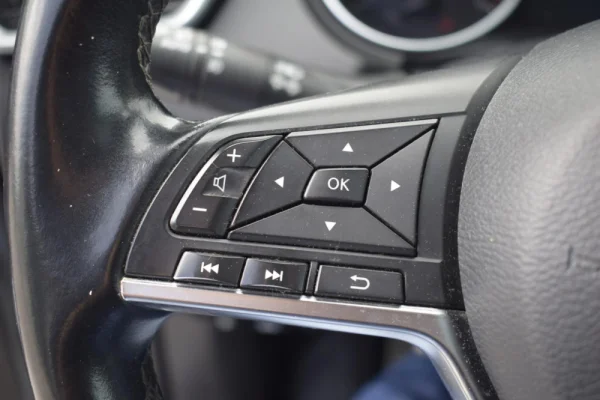 Nissan Qashqai 1.5 dCi N-Connecta 20