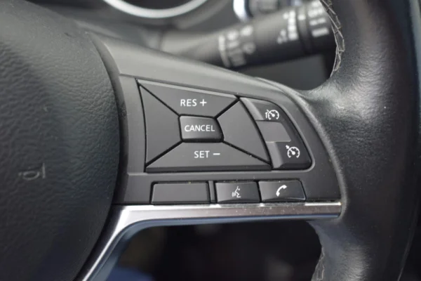 Nissan Qashqai 1.5 dCi N-Connecta 22
