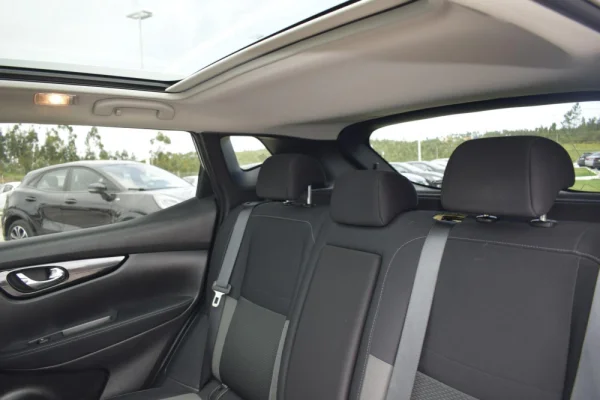 Nissan Qashqai 1.5 dCi N-Connecta 32