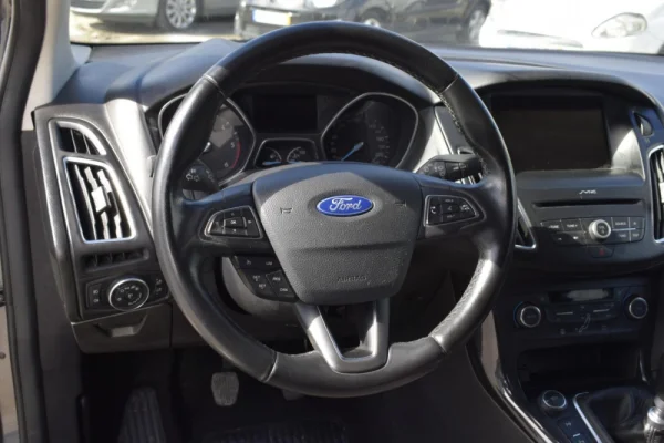 Ford Focus 1.5 TDCi SW 21
