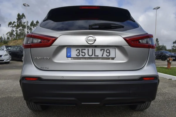 Nissan Qashqai 1.5 dCi N-Connecta Business 5