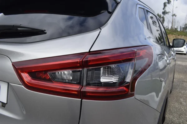 Nissan Qashqai 1.5 dCi N-Connecta Business 14