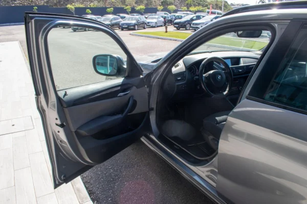 BMW X1 sDrive 18d 9