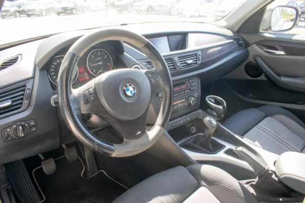 BMW X1 sDrive 18d 12