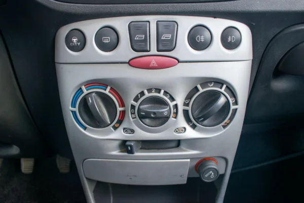 Fiat Punto 70 JTD Multijet 15