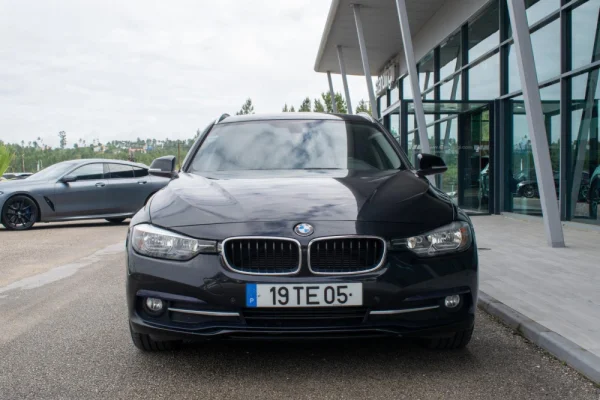 BMW 318 d Touring Sport 1