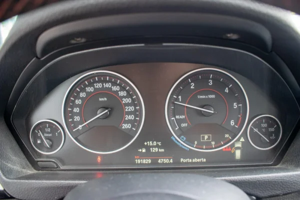 BMW 318 d Touring Sport 19