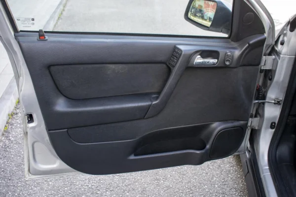 Opel Astra 1.7 DTi Elegance 9