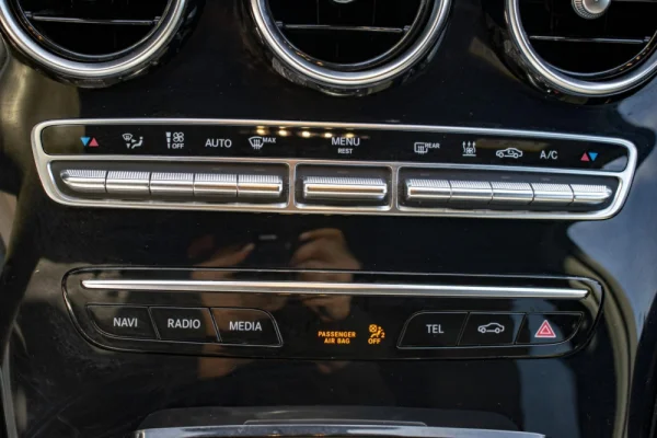 Mercedes-Benz C 300 de AMG Line Night Edition Station 34