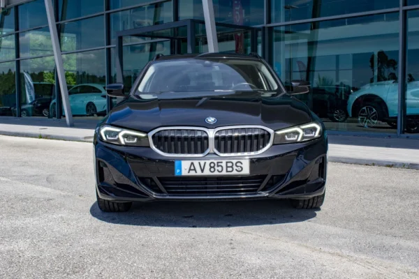 BMW 320 e Touring Auto 2