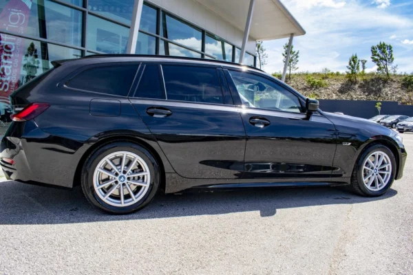 BMW 320 e Touring Auto 8