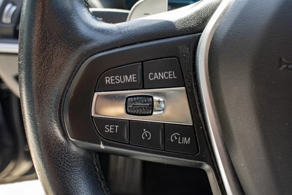 BMW 320 e Touring Auto 27