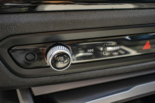 BMW 320 e Touring Auto 34