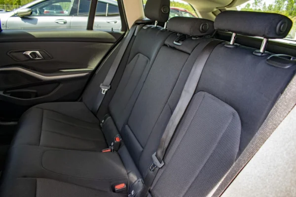 BMW 320 e Touring Auto 45