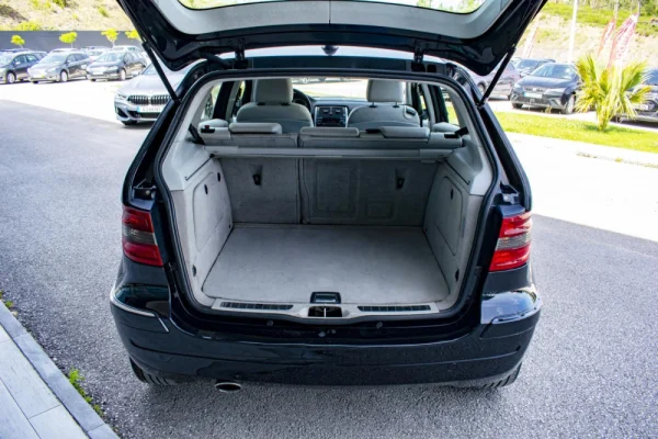 Mercedes-Benz B 180 CDi 31