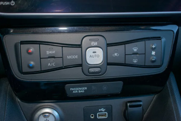 Nissan Leaf Acenta 40kWh 36