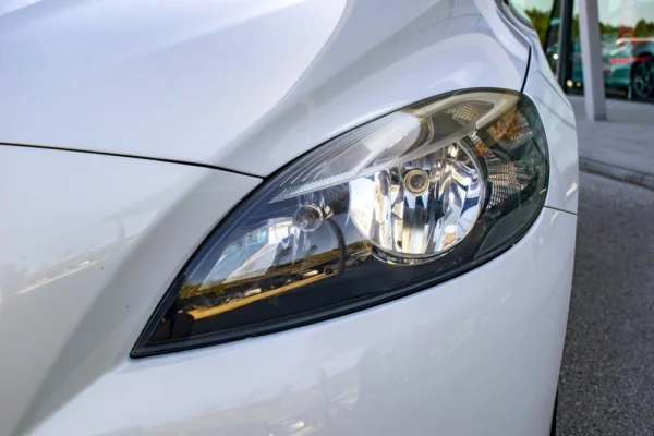 Volvo V40 1.6 D2 Kinetic 10