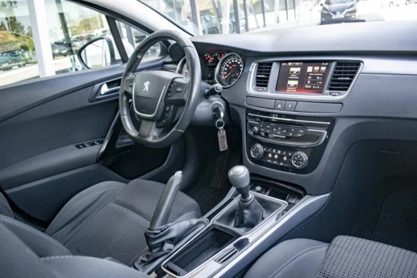 Peugeot 508 SW 1.6 HDi 18