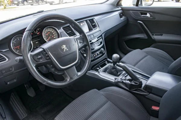 Peugeot 508 SW 1.6 HDi 19