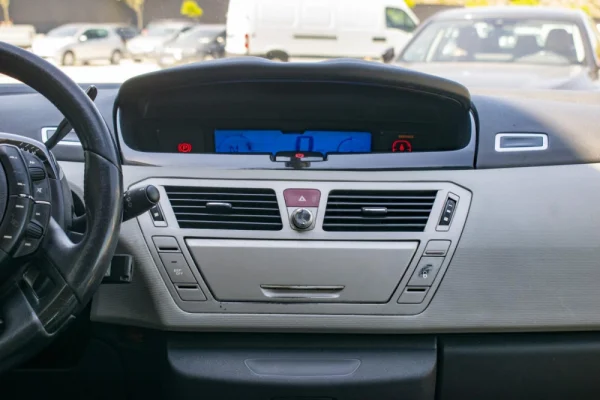 Citroen C4 Picasso Outro 29