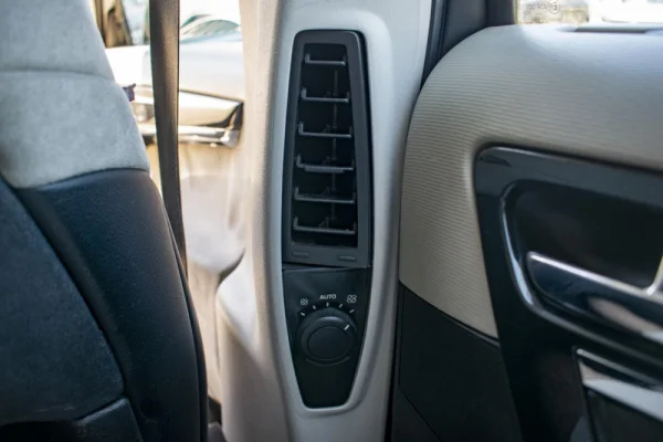 Citroen C4 Picasso Outro 41