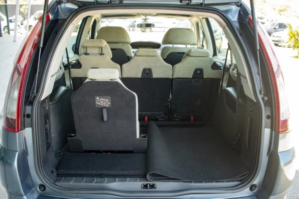 Citroen C4 Picasso Outro 42