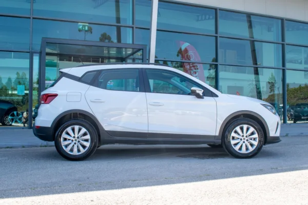 SEAT Arona 1.0 TSI Style DSG Garantia de fábrica 8