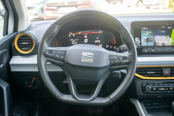 SEAT Arona 1.0 TSI Style DSG Garantia de fábrica 26