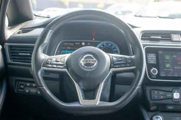 Nissan Leaf Acenta 40KWh 15