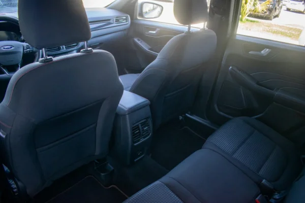 Ford Kuga 1.5 EcoBoost ST-Line 11