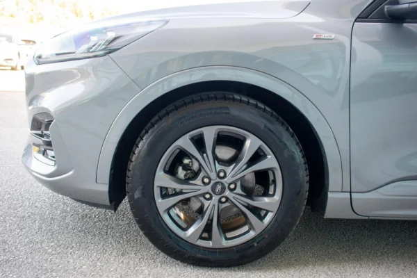 Ford Kuga 1.5 EcoBoost ST-Line 24
