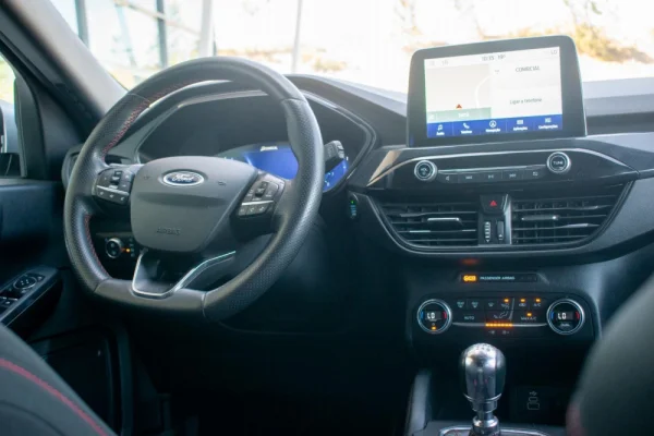 Ford Kuga 1.5 EcoBoost ST-Line 33